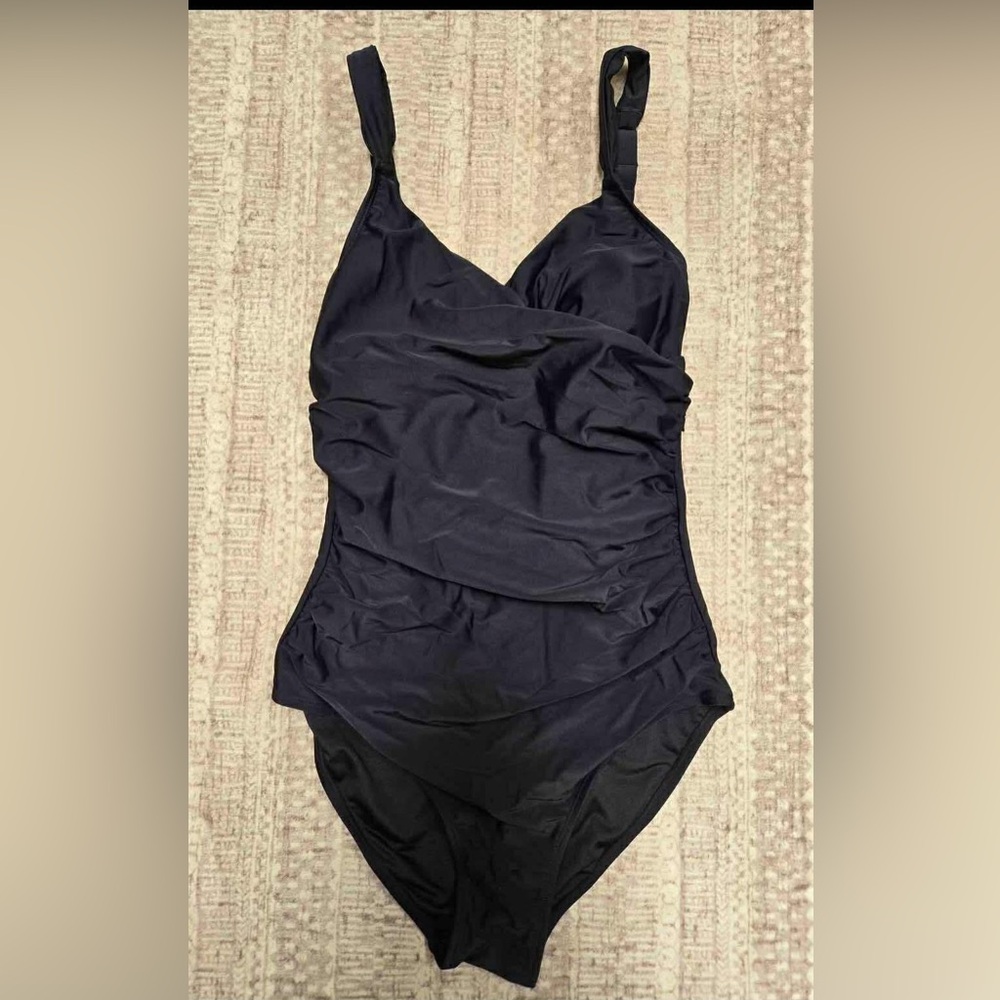Cupshe New Elegant Black Swimsuit/ tummy control